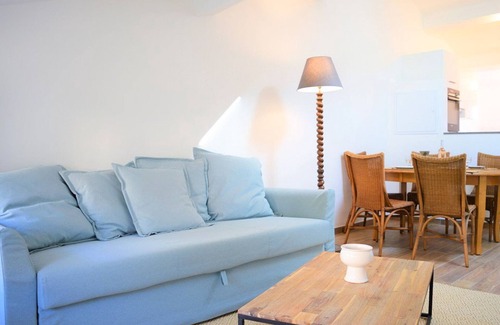 Bormes-Les-Mimosas Apartment | Charming 2P renovated, medieval heart, sleeps 4 - Bormes-les-Mimosas
