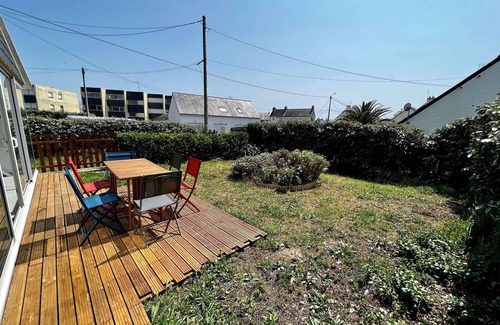 Quiberon Apartment | Charming 3* Apartment in Quiberon, 500m from Beach, 6 Guests, WiFi, Parking, South-Facing Garden