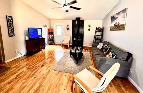 Green Cove Springs House | Charming 3-bedroom house with AC and WiFi in Green Cove Springs