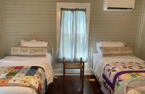 Jonesboro Other | Charming 3 BDRM 1920s home on 70 Acres in Cranfills Gap