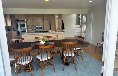 Carmel Meadows House | Charming 3-bedroom house in wonderful Carmel-by-the-Sea with WiFi