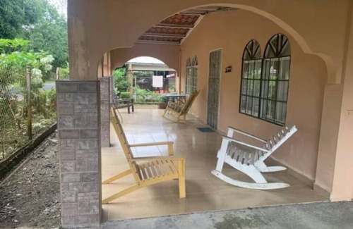 Puerto Armuelles House | Charming 3-bedroom house with AC, WiFi in Puerto Armuelles