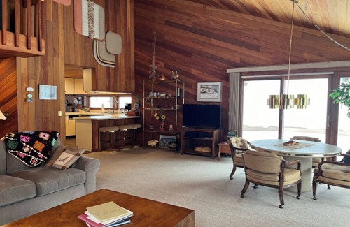 Birchwood Farms House | Charming 3-bedroom home located in beautiful Birchwood in Harbor Springs