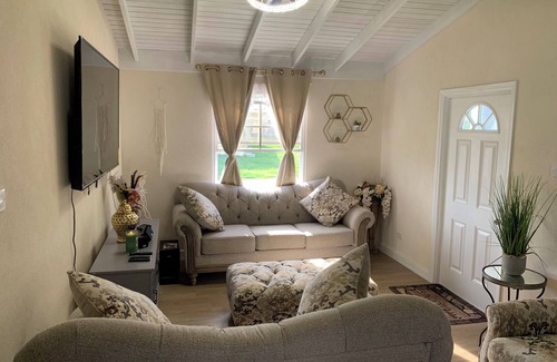 Oistins House | Charming 3-bedroom house with AC, WiFi in Atlantic Breeze, Chancery Lan, Ch Ch