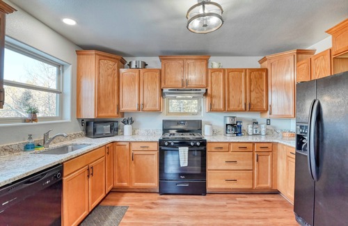 Cripple Creek House | Charming 3-bedroom house with hot tub and WiFi in awesome Cripple Creek