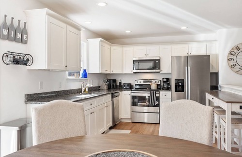 Kabletown House | Charming 3-bedroom house with firepit and game room in gorgeous Harpers Ferry