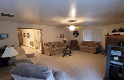 Mountain Home House | Charming 3-bedroom house in the beautiful mountains of Pine, Idaho.