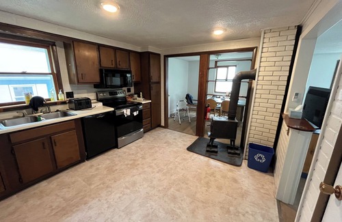 Winter Harbor House | Charming 3-bedroom 2-bath house in the heart of Winter Harbor with AC, WiFi.