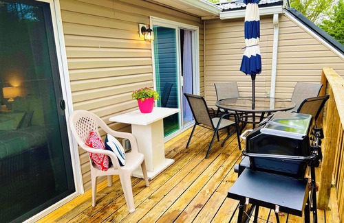Edinboro House | Charming 3-bedroom bungalow in delightful Edinboro with AC, WiFi