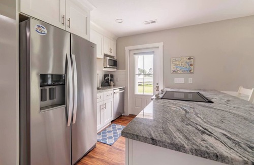 Bath Cottage | Charming 3-bedroom cottage in Bath steps away from the Pamlico River.