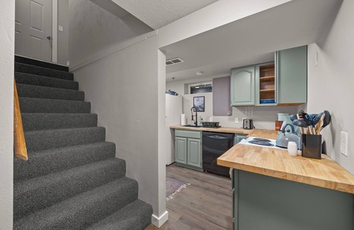 Spokane House | Charming 3-bedroom duplex with AC, WiFi in superb Spokane