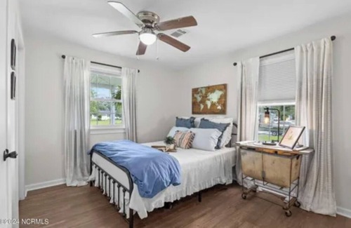 Core Creek Other | Charming 3-bedroom farmhouse with WiFi, AC in serene Beaufort