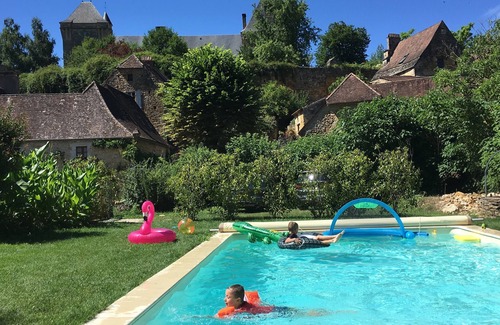 Berbiguieres House | Charming 3 Bedroom House With Garden And Pool In Heart Of Medieval Village