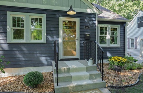 Como House | Charming 3-bedroom Home in the beautiful Como Neighborhood