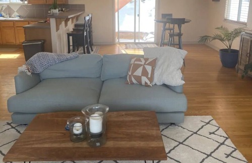 Evergreen House | Charming 3 Bedroom Home in the Mountains