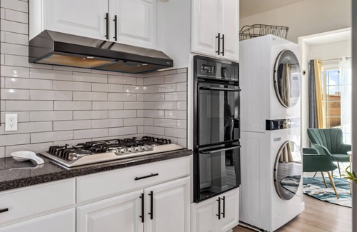 Lancaster House | Charming 3-bedroom house with Pool in Lancaster