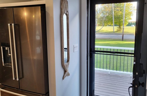 Thomaston House | Charming 3-bedroom house with AC and WiFi in Thomaston