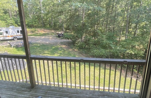 Cortland House | Charming 3-Bedroom Home on 13 Wooded Acres in Brown Country IN, Pet Friendly!