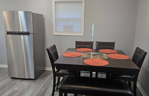 Florence House | Charming 3-bedroom home in Florence nea downtown, McLeod and MUSC hospitals.