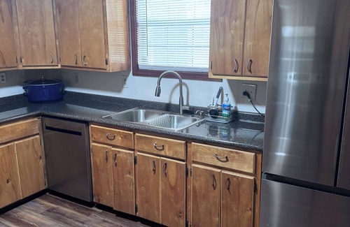 Miami House | Charming 3 bedroom home located near Twin Bridges State Park on Grand Lake Okla