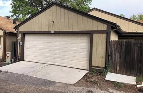 Amarillo House | Charming 3-bedroom house with WiFi, AC in delightful Amarillo