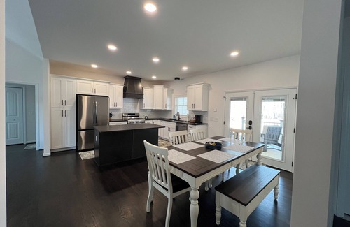 Asheboro House | Charming 3-bedroom house with Full size crib in Asheboro quiet and peaceful area