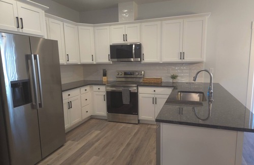 Caldwell House | Charming 3-bedroom house in Caldwell with WiFi and AC.