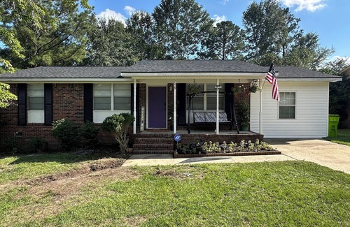 Columbia House | Charming 3-bedroom house near Fort Jackson and University of South Carolina