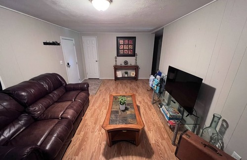 Goodland House | Charming 3-bedroom house in Goodland just off interstate