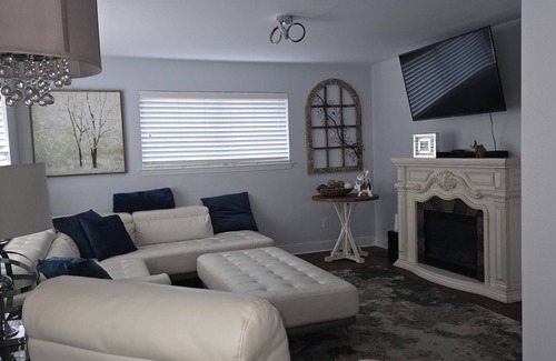 Kenner - Louis Armstrong International Airport House | Charming 3-bedroom house with WiFi, fitness room in peaceful Metairie