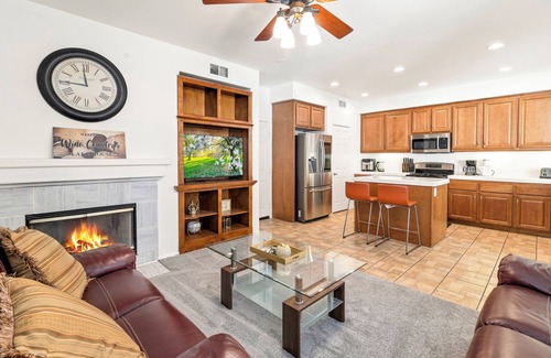 Temecula House | Charming 3-bedroom house in enchanting Temecula with AC, WiFi