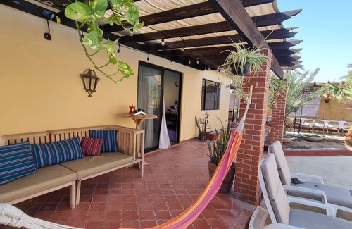 La Paz House | Charming 3-bedroom house in downtown La Paz with WiFi, AC and pool!
