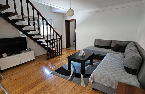 Zvezdara House | Charming 3-bedroom house with AC and WiFi in fabulous Beograd