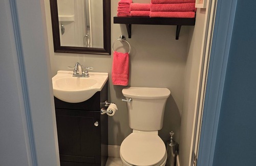 Laurens House | Charming 3-bedroom house in lovely Laurens 3 miles from downtown.
