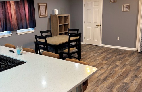 Memphis House | Charming 3-bedroom house with WiFi and AC in the fabulous Memphis.