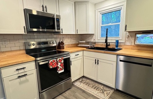 Norwich House | Charming 3-Bedroom House Near Mohegan Sun Casino in Norwich. Pet Friendly!