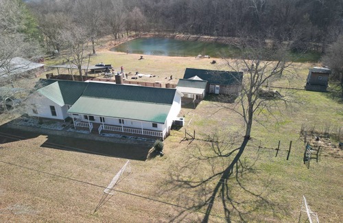 Pulaski House | Charming 3-bedroom house with AC and WiFi in Pulaski