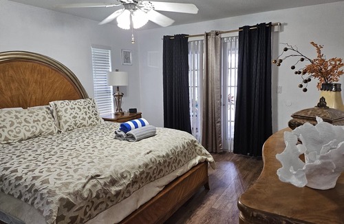 Sebring House | Charming 3-bedroom house with AC and WiFi in phenomenal Sebring