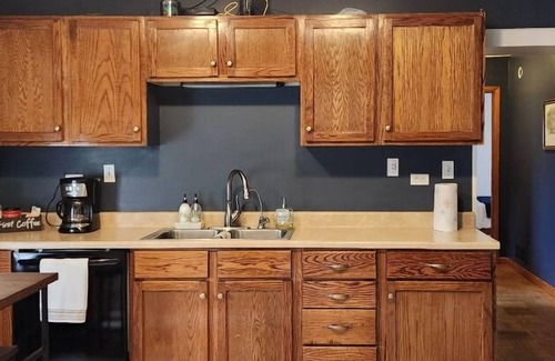 Sturgis House | Charming 3-bedroom house in a country setting with WiFi