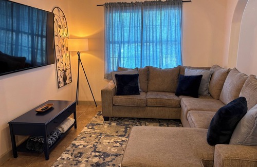 Weslaco House | Charming 3-bedroom house in Weslaco/Elsa with AC, WiFi