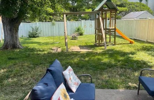 Ames House | Charming 3-bedroom house in wonderful Ames with AC, WiFi