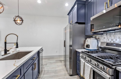 FM 1960 House | Charming 3-bedroom house with WiFi, AC in Humble near IAH