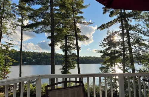 Otis House | Charming 3 bedroom on Beech Hill Pond close to Ellsworth and Bar Harbor WiFi, AC