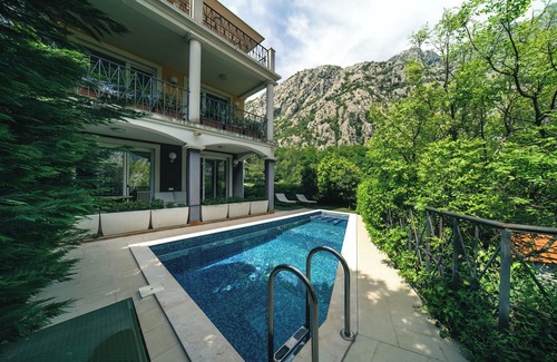 Orahovac House | Charming 3-bedroom townhome with VIEW and POOL in Orahovac