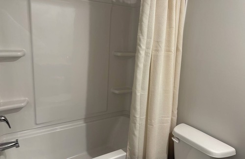 Austell House | Charming 3-bedroom townhome in Austell near Six-Flags and I-20