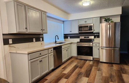 Paradise Hills Civic House | Charming 3-bedroom house with WiFi and AC in amazing Albuquerque