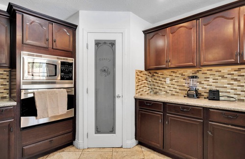 Victorville House | Charming 3-bedroom house in Pleasant Apple Valley with AC, WiFi