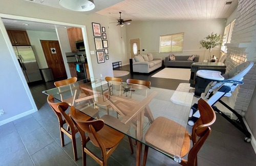 Cameron Park House | Charming 3-bedroom summer house in Cameron Park with pool
