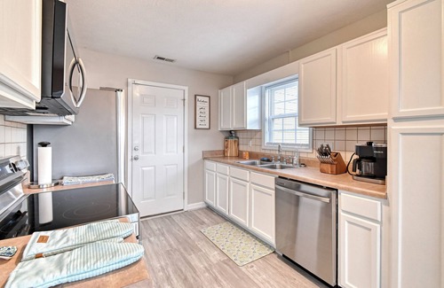 Fayetteville House | Charming 3-bedroom house with AC and WiFi in Fayetteville North Carolina