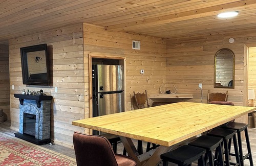 Hawkinsville House | Charming 3-bedroom house on the Ocmulgee River in Hawkinsville, GA with WiFi.